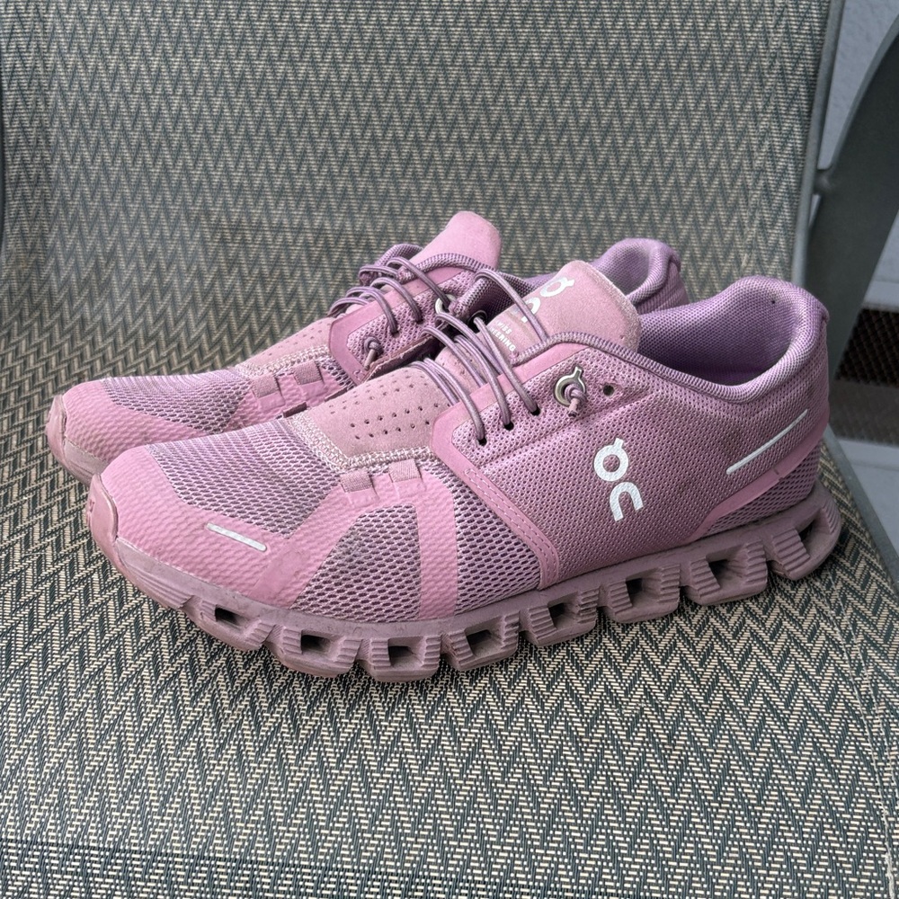 On Cloud 5 Running Women's Sneakers in Fig/quartz